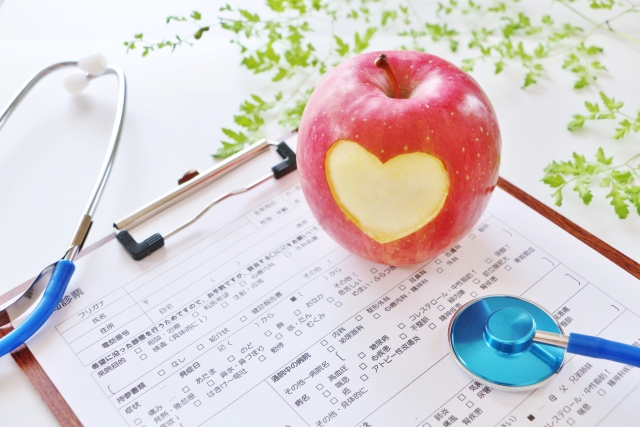 りんご　問診表　聴診器